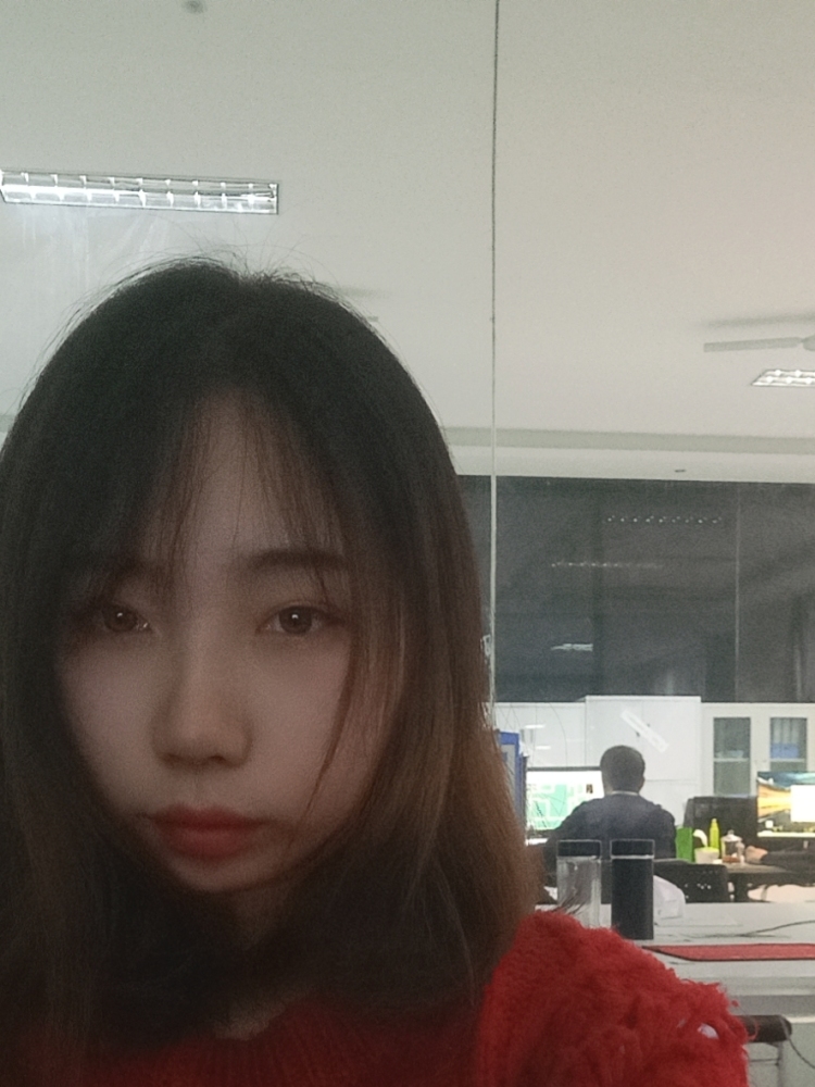 唐婉铭-河南省·郑州市·金水区-抖音,微博-本人学生,年龄23,身高16cm,体重43kg
甜美长相,但也爱酷酷的风格,素人一枚
接受寄拍,送拍,淘宝评论晒图。
素人评论晒图店铺诚信度更高。
