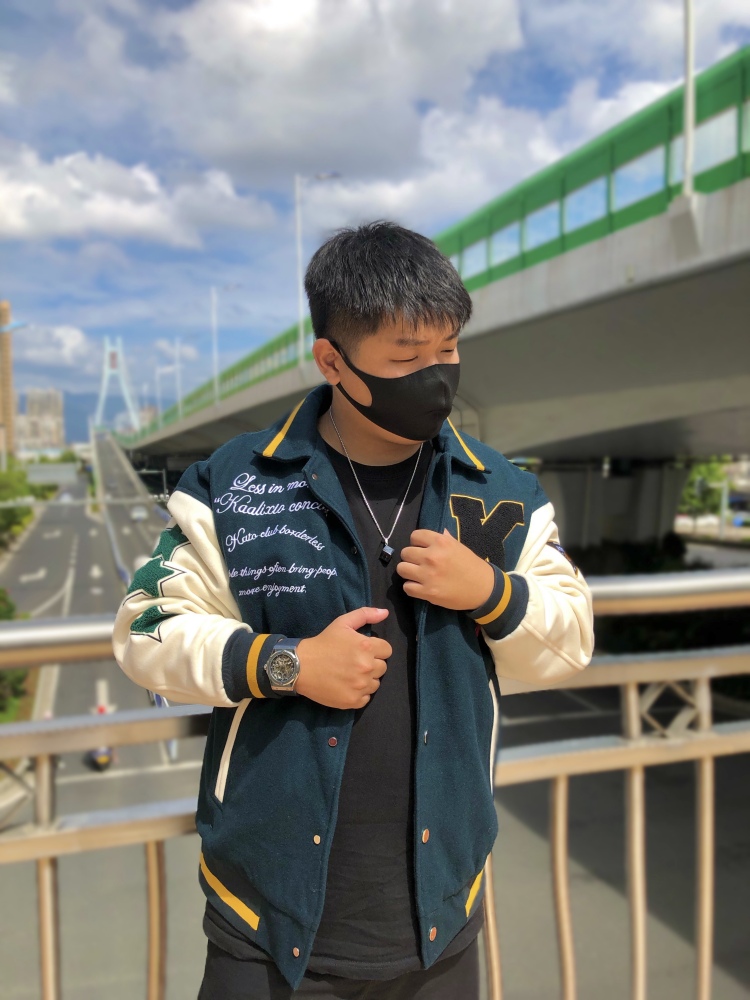 这题选A哟-福建省·龙岩市·新罗区-得物 抖音 -得物粉丝5.7w 抖音粉丝3.1w
短视频模式动态加图文卡点
得物穿搭博主
多款价格优惠