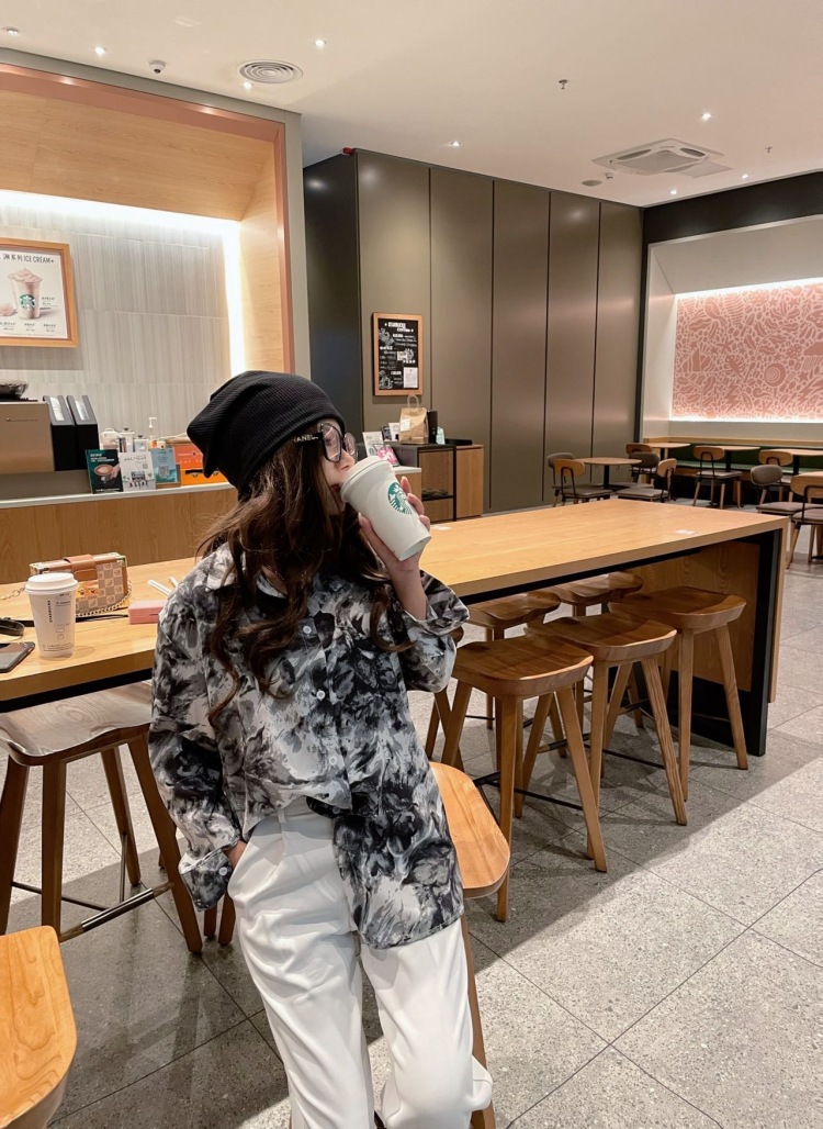 媛 媚 💕-广东省·揭阳市·普宁市-抖音-本人身高153 体重80 爱拍照和各种穿搭 时间自由 衣服 裤子 鞋子都可以 价格可议
