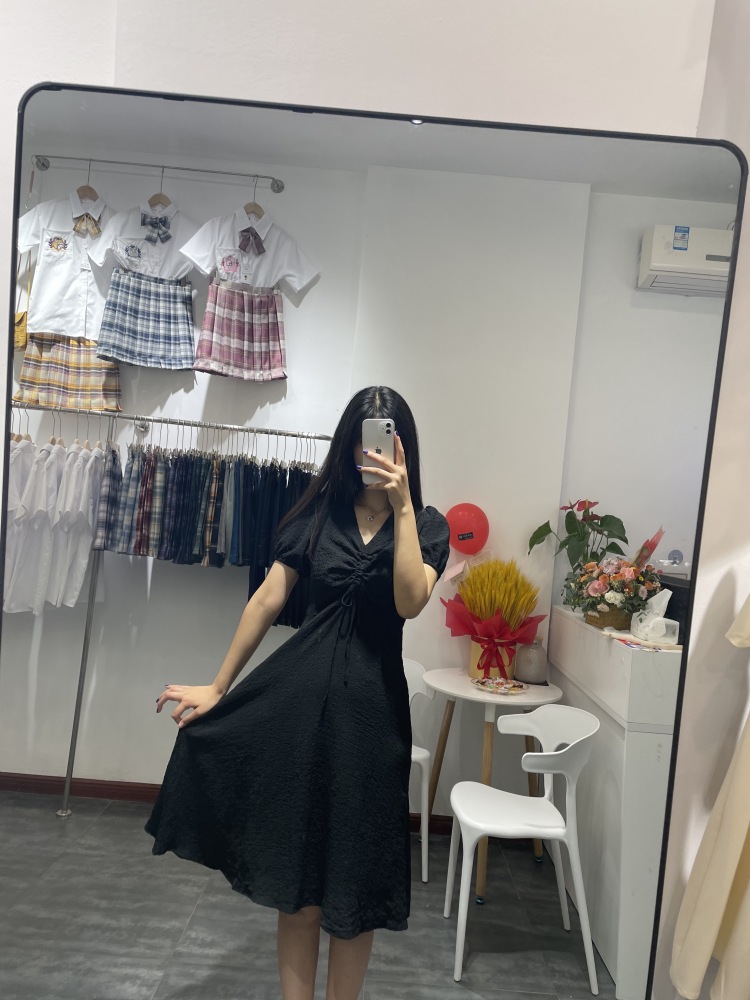 ᥫᩣ-四川省·成都市·锦江区--接寄拍,瞳模 开箱测评 化妆品 饰品等都可以,会拍照修图剪短视频,出图快有耐心
年龄:22
身高:168CM
体重:52KG