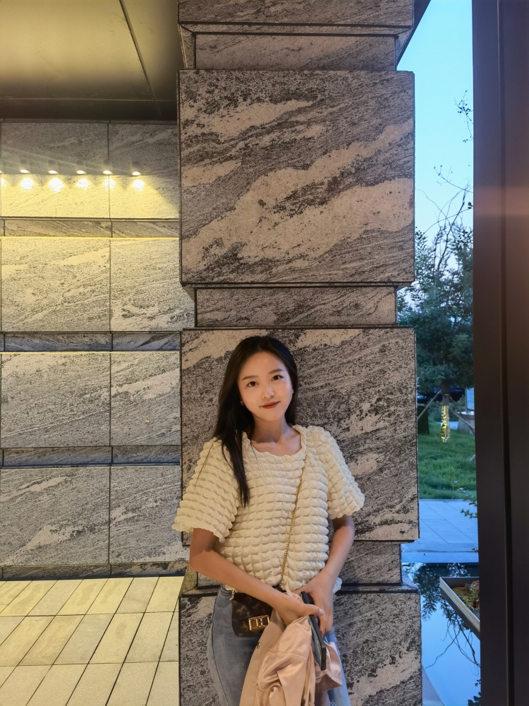 Miya-河南省·濮阳市·华龙区-抖音/微博/***-买家秀,淘宝逛逛种草,寄拍,直播带货。爱好穿搭,彩妆,护肤品等,韩系等多种风格,做事靠谱!欢迎来询!