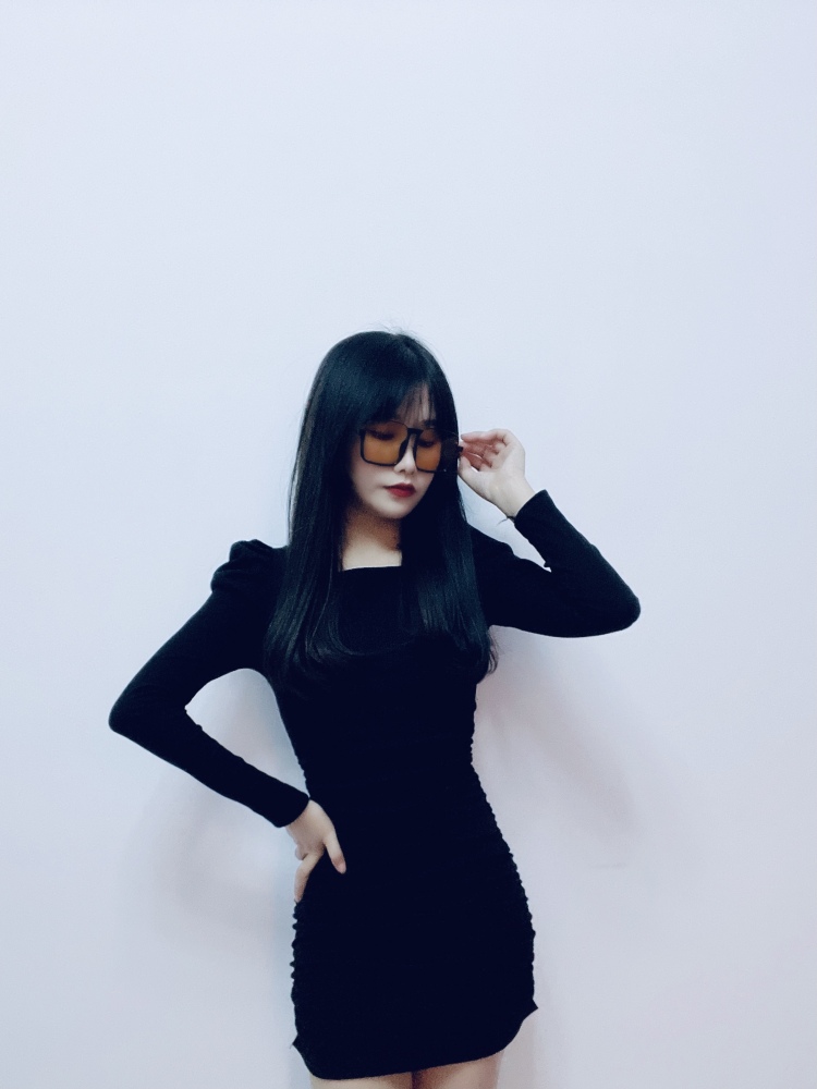 mm-山西省·太原市·小店区-抖音！微博！-买家秀·
网拍达人时间5年➕
经验丰富～
平时就喜欢拍照📷
还是一个p图小能手～