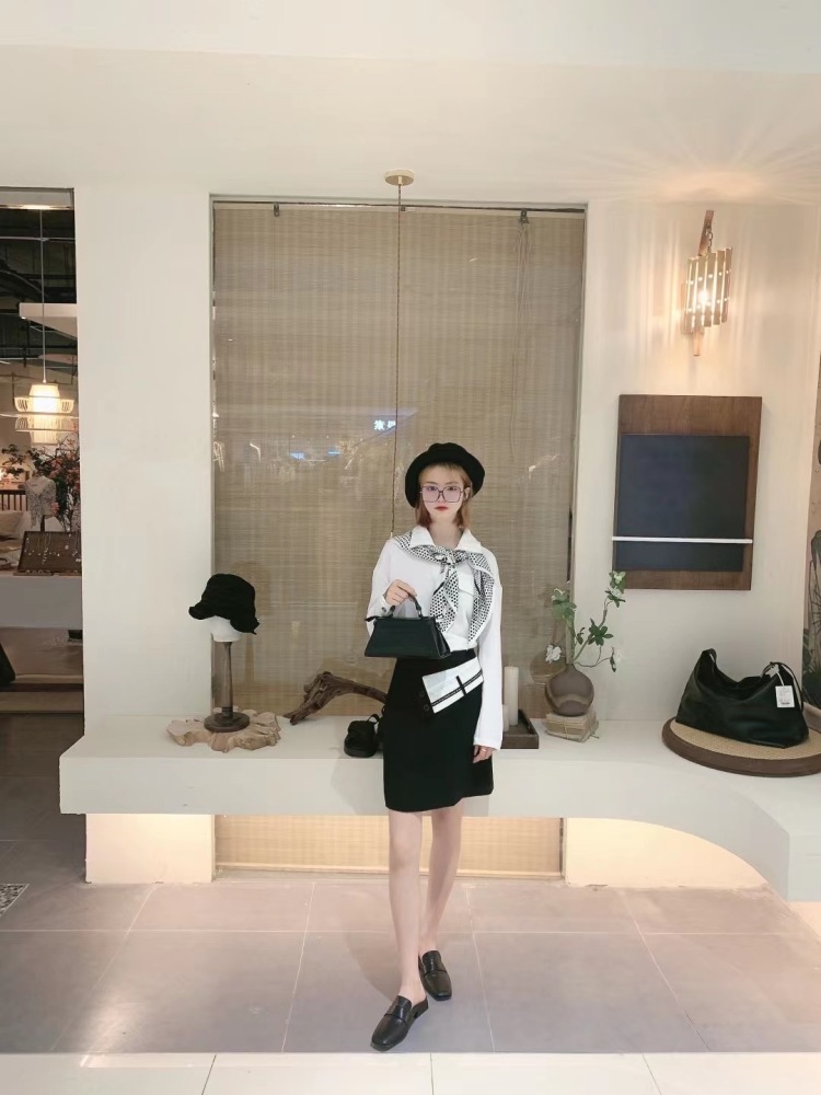 静静-湖北省·武汉市·汉阳区-抖音 微博 ***-特长 喜欢拍照 对服装搭配很感兴趣
喜欢探店 也喜欢解锁各种穿衣风格
喜欢拍照 喜欢拍照片
有需要可以找我接单哈
素人