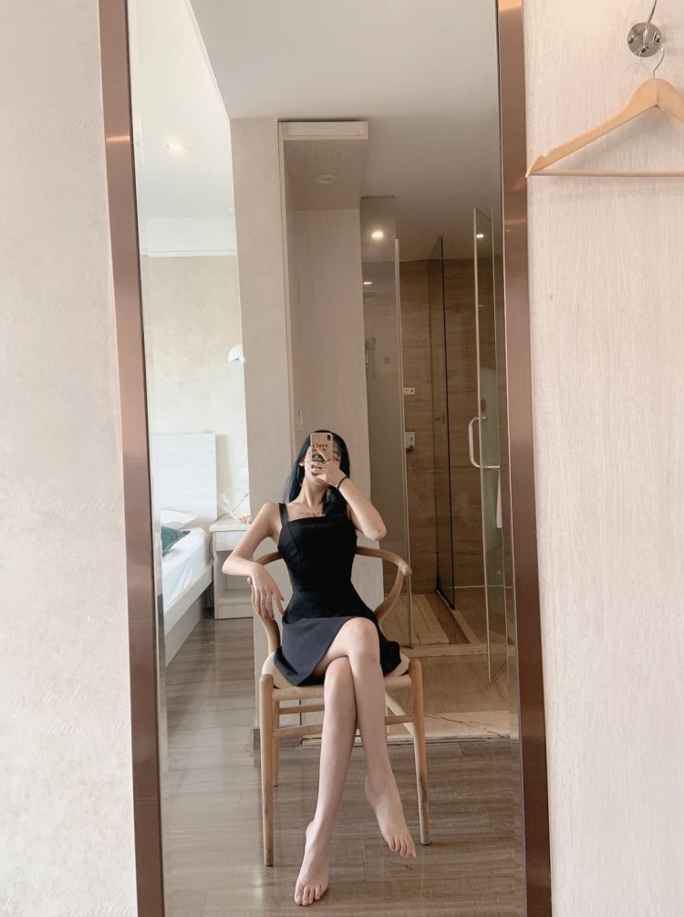 不可以凶·-贵州省·贵阳市·南明区-快手 抖音-第一次接触这个 不过我自认为我还是很会P图的 有耳洞 什么都可以去尝试 身高158厘米 体重90斤 希望老板们能看重我
