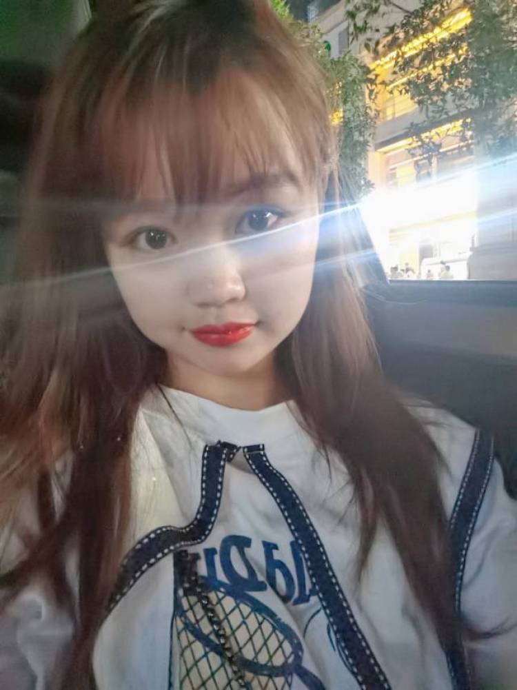 🍒-贵州省·贵阳市·白云区--接单接单💪💪💪💪💪微胖服装,包包,鞋子,化妆品等测评。探店,拍照,修图。英雄联盟,云顶之奕,和平精英等游戏