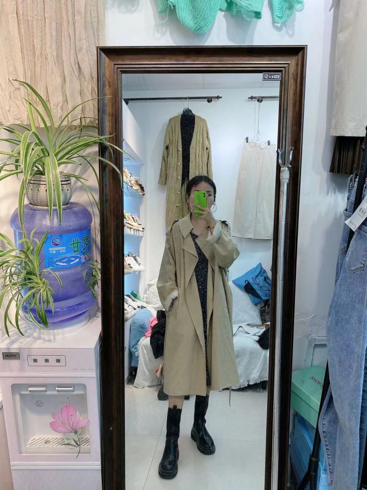°韩欧巴-上海市·上海市·青浦区-抖音***-素人喜欢化妆穿搭,接寄拍,买家秀,首饰瞳模,会拍照修图,出图快不满意可重拍