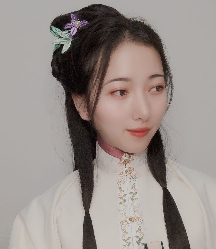 🐈无忧-安徽省·芜湖市·镜湖区-抖音,微博,***-身高:162
体重:55kg
平时喜欢拍照晒图,会p图,喜欢jk,汉服
可接买家秀,寄拍