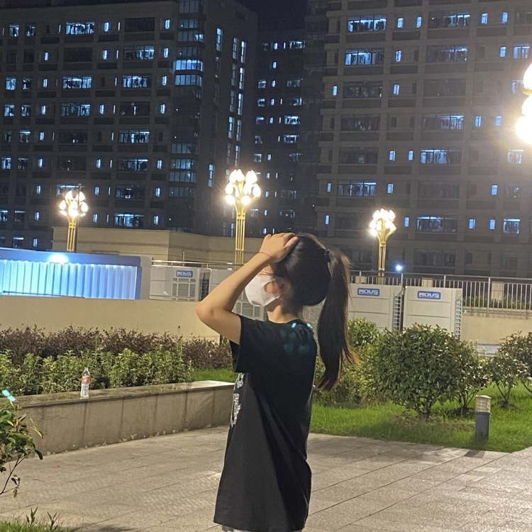 云朵☁️-河南省·洛阳市·瀍河回族区-***抖音淘宝-身高163 体重96目前是在校大学生 接单挣外块 可接拼多多 淘宝  ***等 拍买家秀 寄拍 做评价等 多种风格 拍照技术🉑️ 爱好拍照📷记录生活 希望可以和各位商家合作