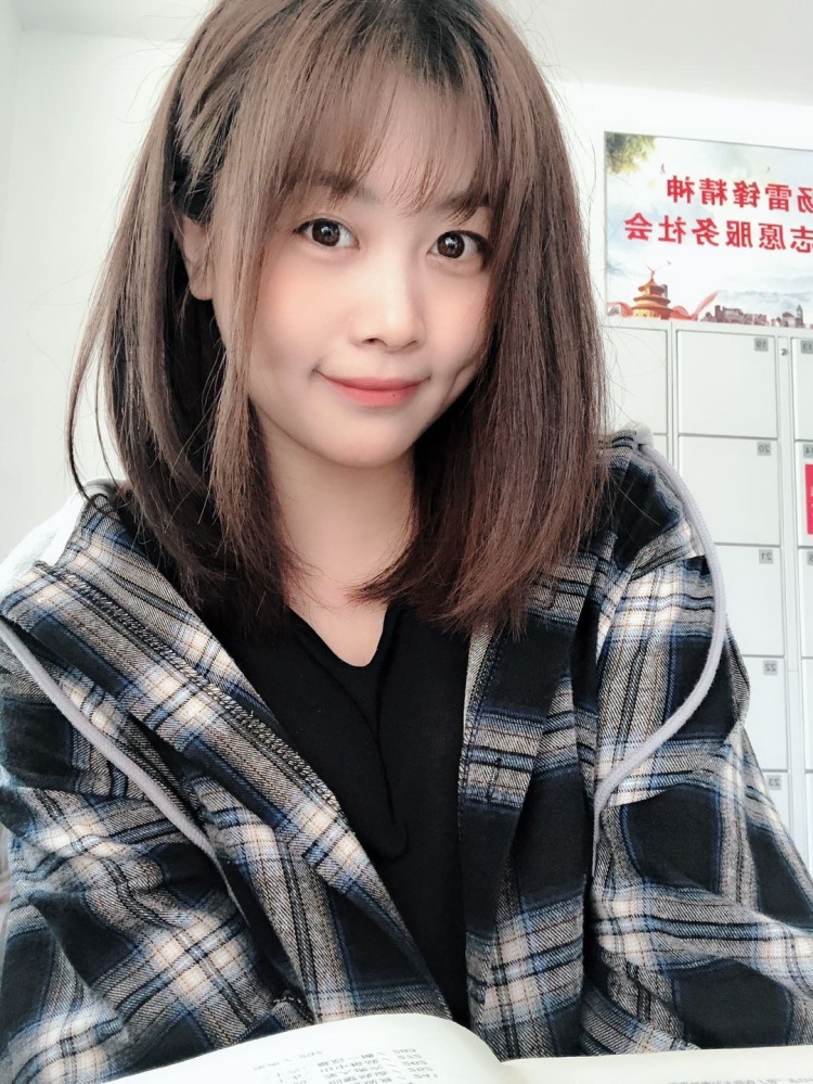 举个栗子🌰ྀི-天津市·天津市·滨海新区-***,微博,快手,抖音-职业无 身高160 体重120 微胖 属于梨形身材 会p图 爱好拍照 可接买家秀 寄拍饰品服饰美瞳等 好物种草 开箱测评 探店打卡