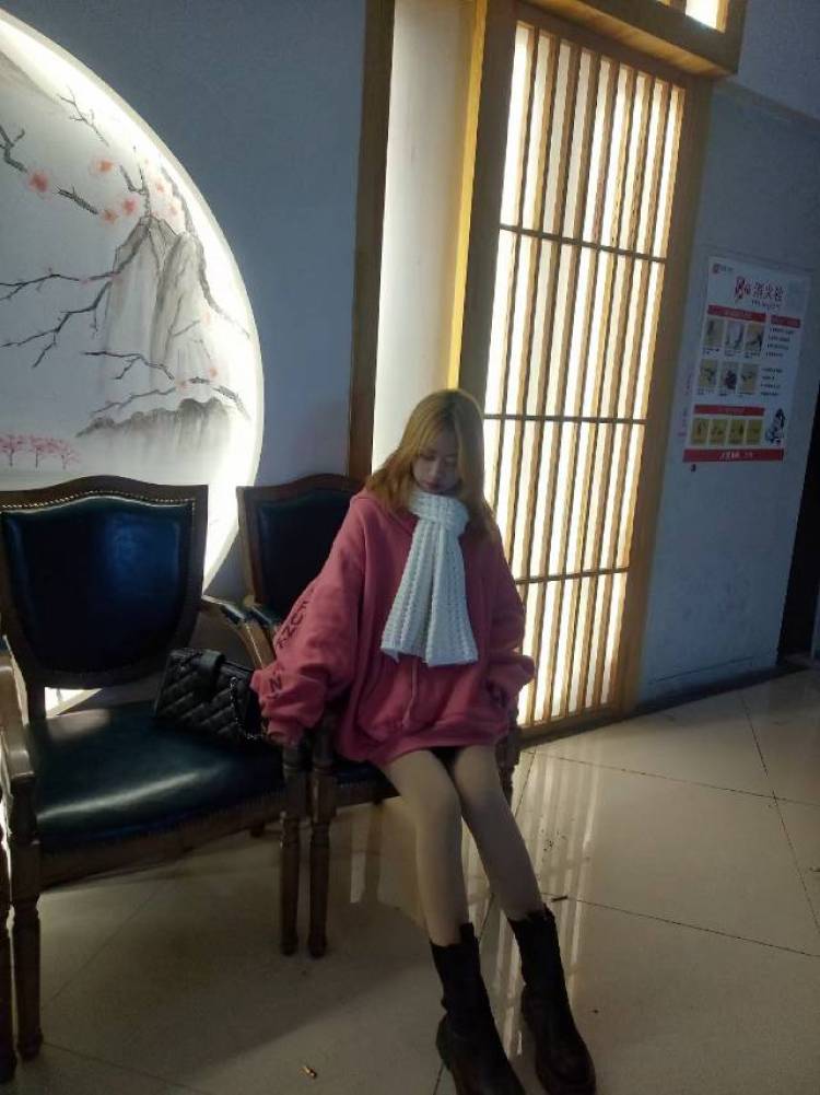 神玠-河南省·郑州市·惠济区-抖音快手***-身高160 体重88 ,可接Lolita, jk,买家秀,各种好物分享种草,会p图会拍照,会认真按时完成工作
