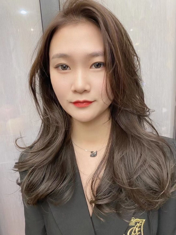 钱友强-江苏省·南京市·建邺区--招募发型模特（模特需是南京本地女性）要求没有染过黑色，根据发质和模特条件提供店内项目，烫或染，产品质量不用担心，都是经过国家严格检验的。模特完成后需要拍照留存，模特***写探店笔记，大众点评写测评，发