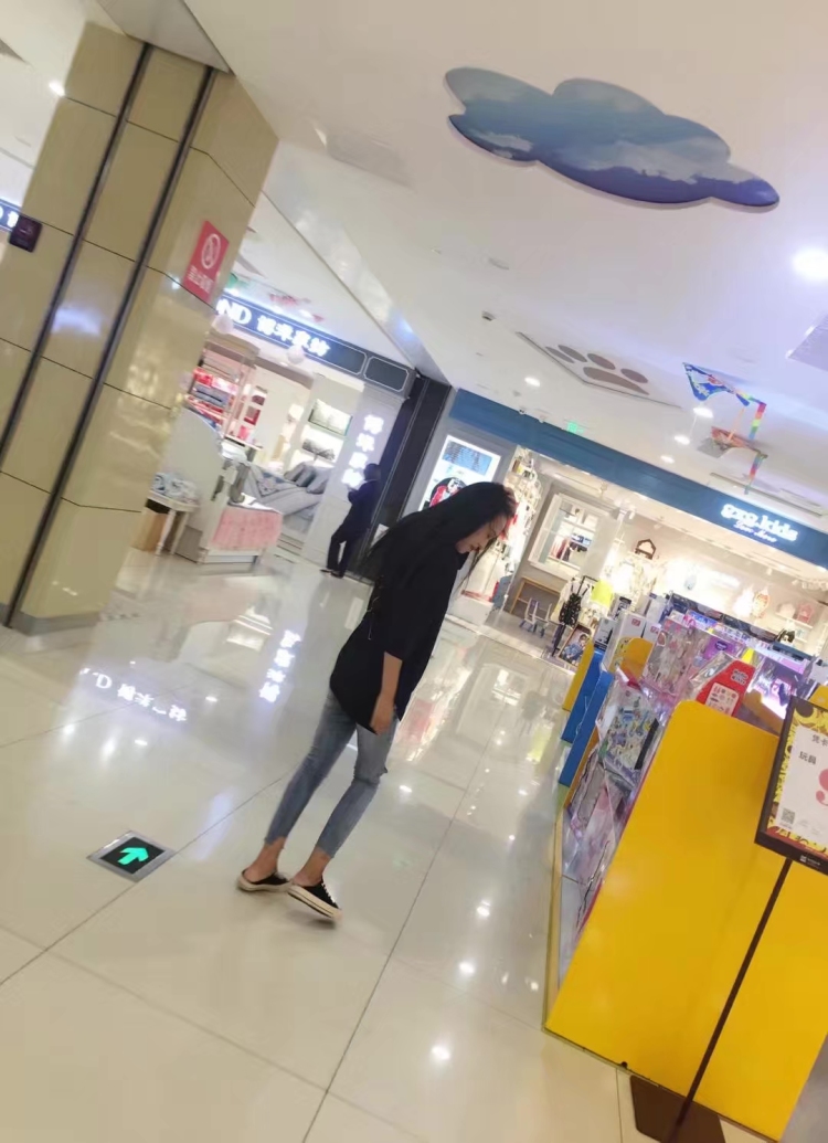 十一·-浙江省·嘉兴市·嘉善县-抖音 快手-我是一个自由职业者 平时喜欢拍照购物,第一次接触到这个平台 身高160体重93