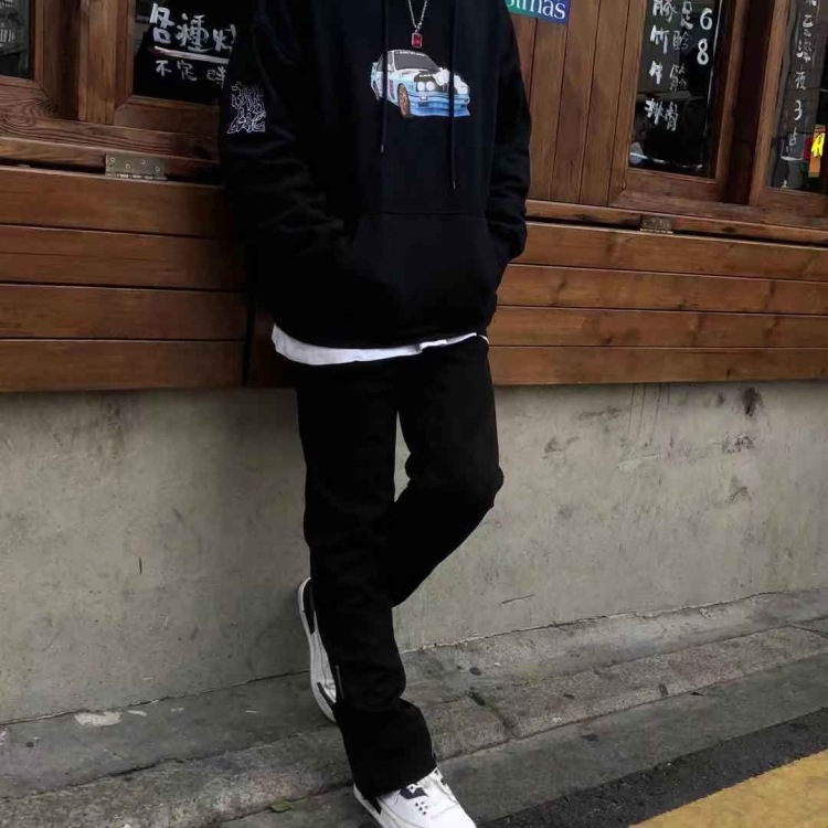kevin-福建省·泉州市·晋江市-抖音,微博,***,快手-是在校生,有玩微博,抖音,快手,***,接寄拍衣服,配饰,帽子,墨镜都可,会穿搭,会拍照,身高180,体重130.