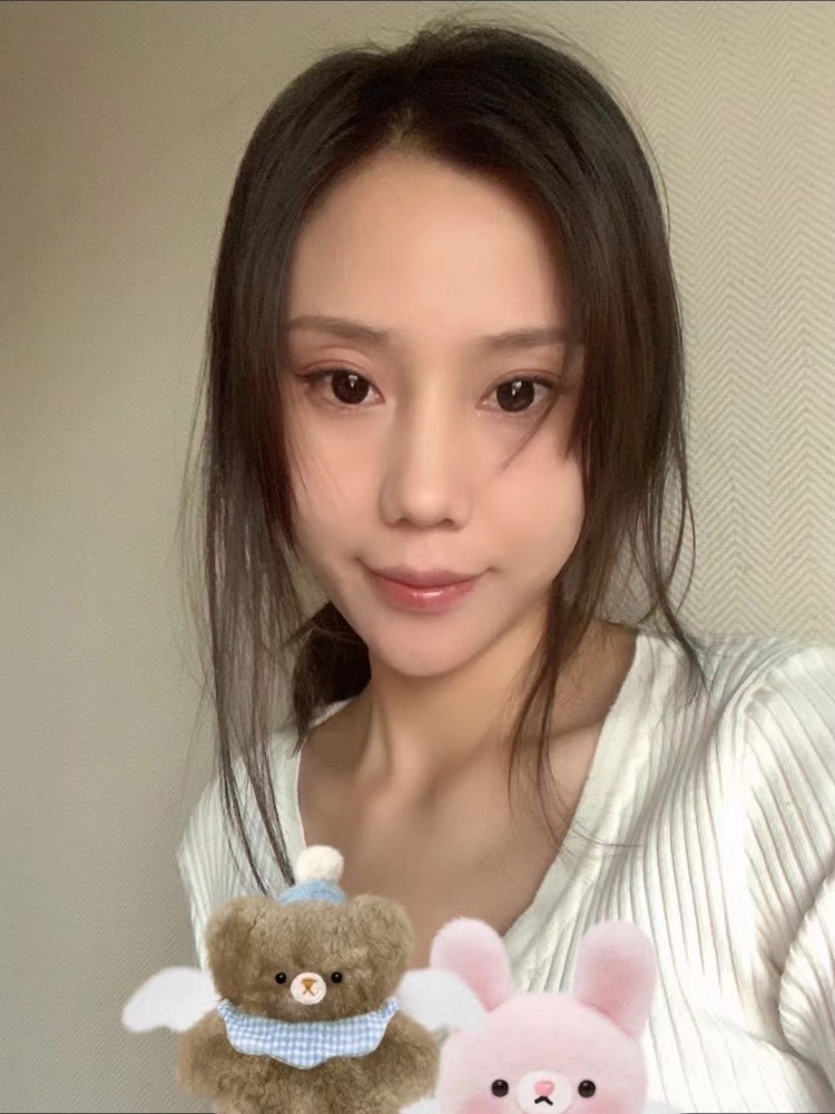 泡泡-陕西省·西安市·雁塔区-微博 ***-喜欢拍照,修图,可以穿任何风格的衣服,饰品,美瞳
接买家秀,淘宝逛逛种草,开箱测评等