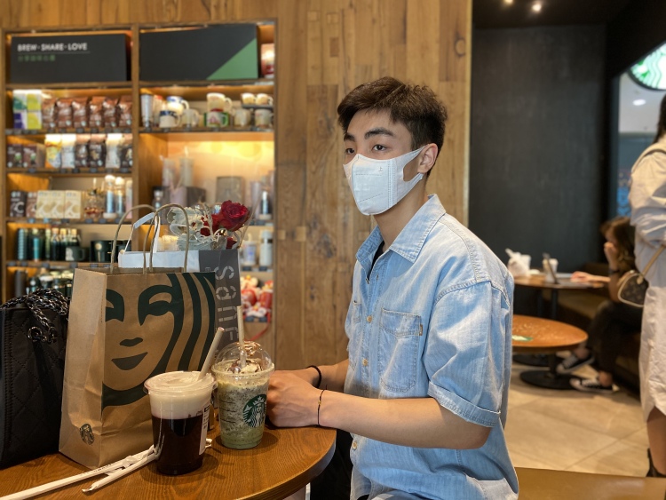 牛131419-湖北省·十堰市·丹江口市-快手-身高178,运动员。
接寄拍 衣服、鞋子、包 买家秀和卖家秀 出片快质量高