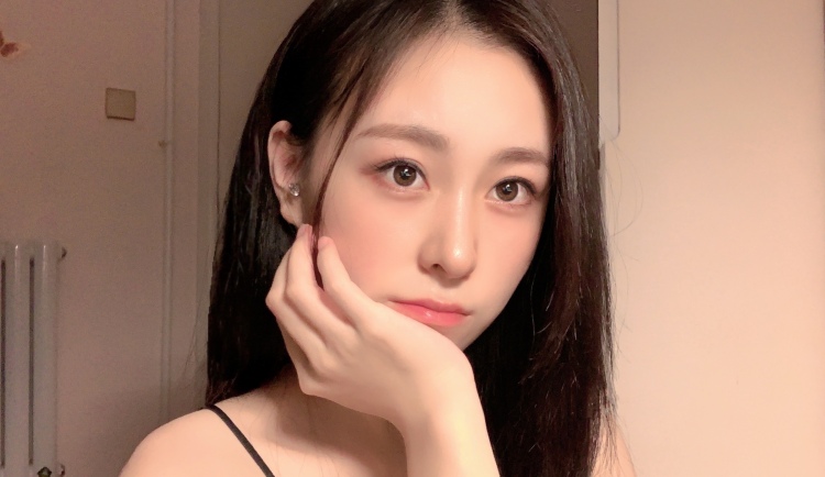 琳哥-河南省·郑州市·中原区--身高:160cm
体重:45kg
买家秀、短视频、擅长p图
合作愉快