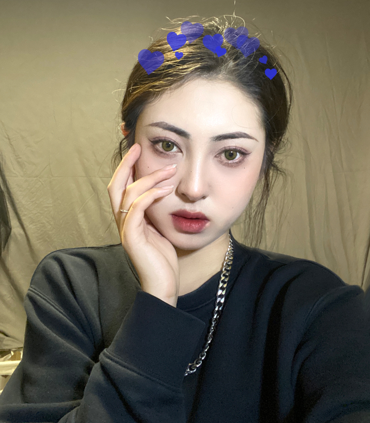 -GAP-宁夏回族自治区·银川市·金凤区-抖音 微博 ***-170/114🚶♀️
风格 中性 休闲 韩系 (除洛丽塔之类除外)都可