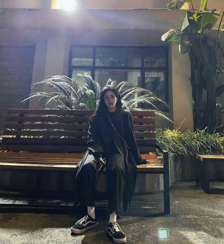 -GAP-宁夏回族自治区·银川市·金凤区-抖音 微博 ***-170/114🚶♀️
风格 中性 休闲 韩系 (除洛丽塔之类除外)都可