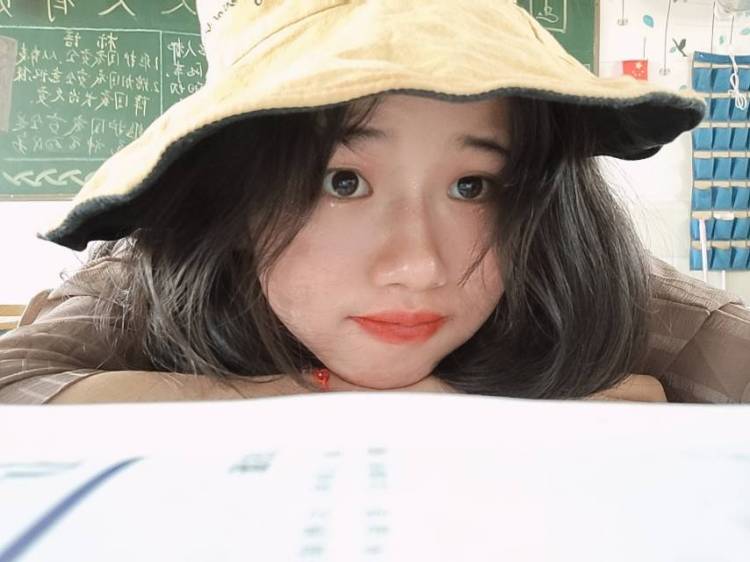 Ai li jie-云南省·保山市·腾冲市--喜欢拍照,更喜欢拍照挣💰 ,有老板看上的dd我哦,本人可送拍,寄拍,买家秀都可以,本人有耐心,接受重拍