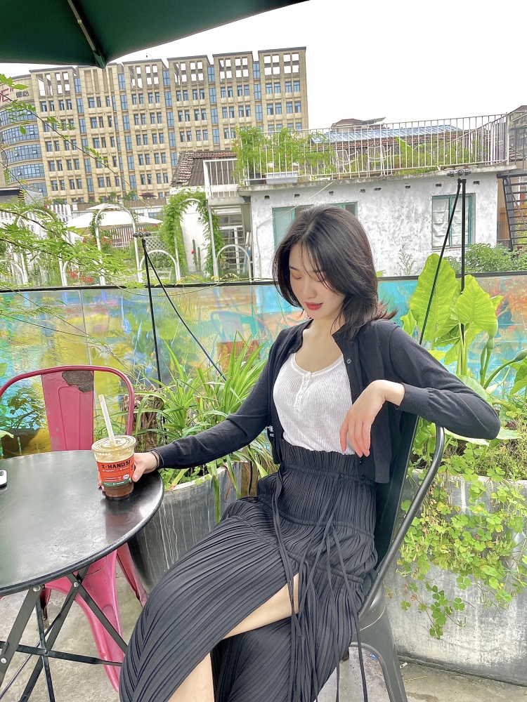 杨翊-湖南省·长沙市·岳麓区--身高170
体重96
爱拍照 会p图
买家秀 寄拍都🉑️
给自己每天赚点零花钱