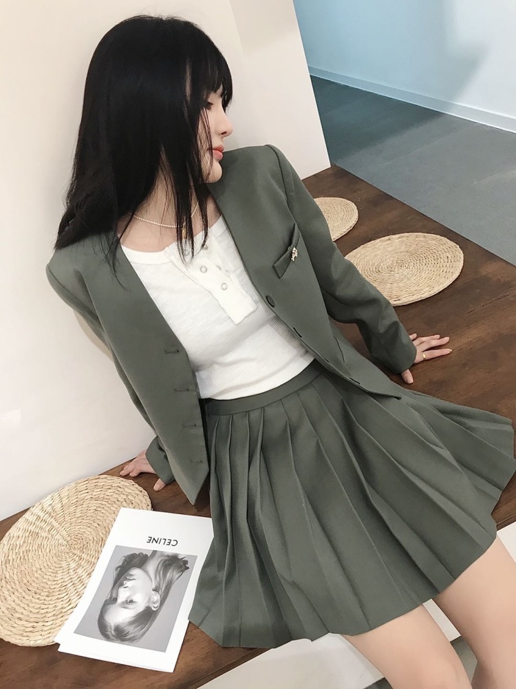 💛-湖南省·长沙市·雨花区-抖音 ***-接寄拍 身高165 体重95斤 各个平台都可 各种风格都能驾驭 可以自己修图