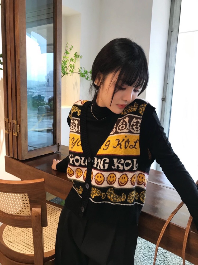💛-湖南省·长沙市·雨花区-抖音 ***-接寄拍 身高165 体重95斤 各个平台都可 各种风格都能驾驭 可以自己修图