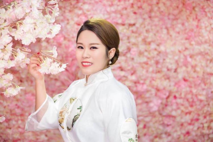 222-辽宁省·大连市·沙河口区-抖音-寄拍模特 服装 鞋子 饰品 彩妆
身高160体重115服装尺码L
鞋子尺码35