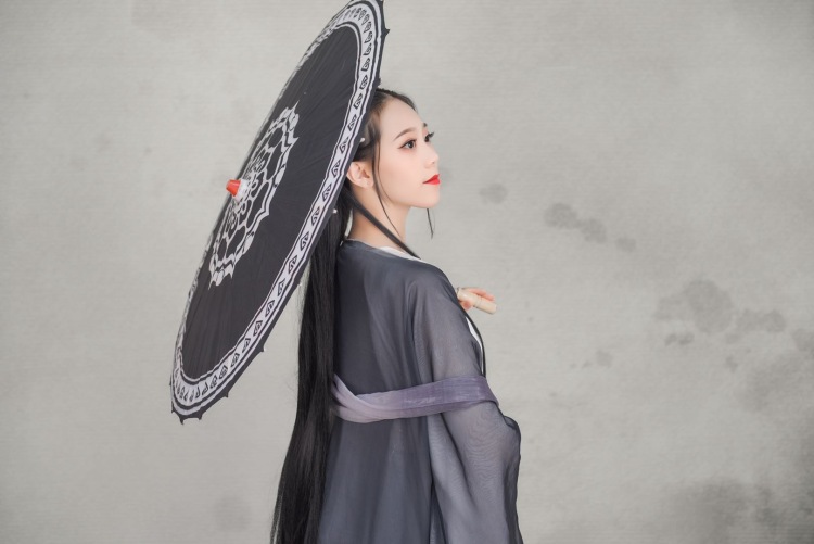 阿菜菜菜_-广东省·珠海市·斗门区-*** 微博 抖音-想接寄拍 也可买家秀 学过模特有基础 会平面也会t台 拍照技术好 出图快 有模卡