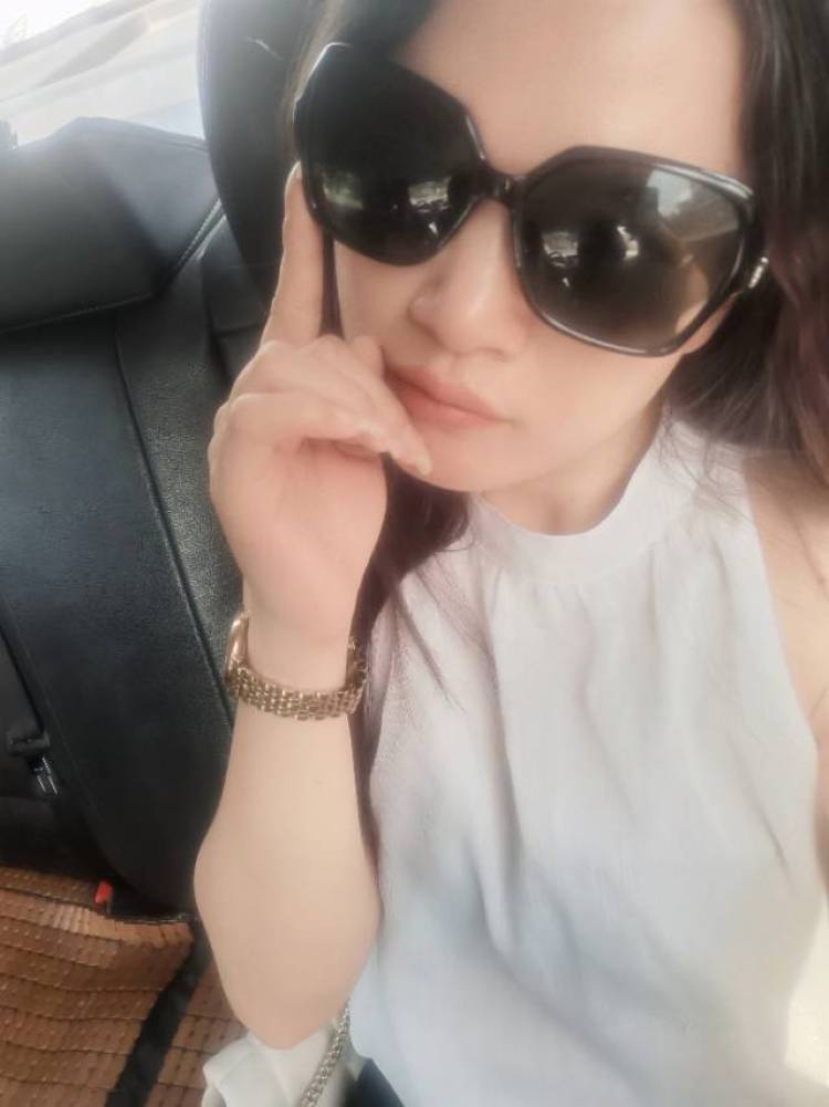 信命_-海南省·海口市·龙华区--在线接单,服装主图,买家秀,鞋子衣服耳环裤子帽子寄拍,身高166,体重52