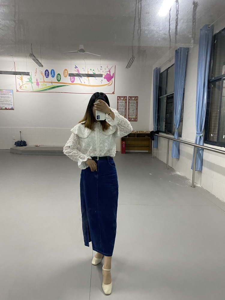 A游润-湖南省·娄底市·新化县-抖音,***-我是个平凡的女孩,身高160体重48公斤,喜欢自拍、旅游等,积极乐观向上,喜欢充实的生活,也会接一些主持活动,平时喜欢买买买,现想把买买买发展成一项生活技能,可接买家秀