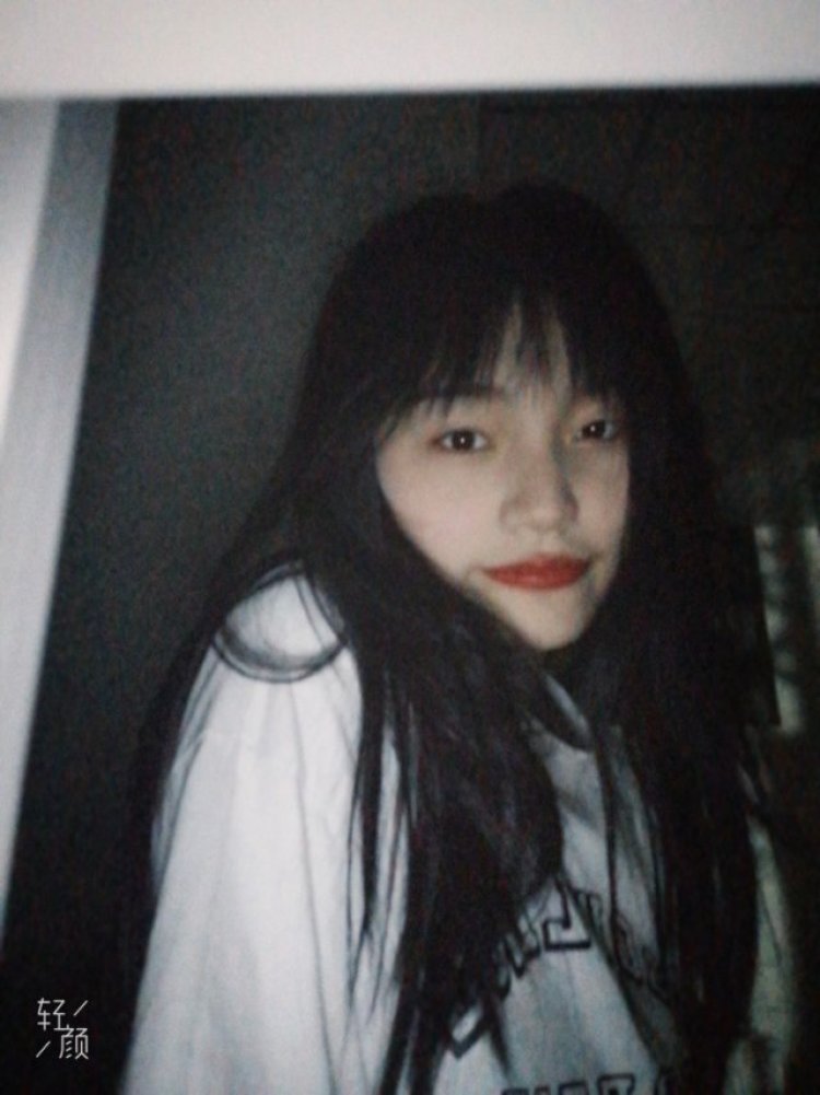 捎一个月亮-山东省·德州市·德城区--接寄拍,女,18岁,身高170,体重55㎏,职业学生,想接点寄拍赚零花钱,风格多变,比如可以接穿着类,或者是化妆品类的等,爱好运动类的一切