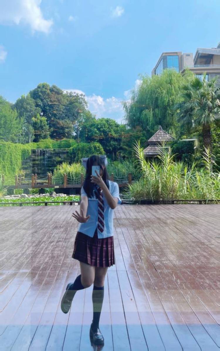 ᯤʸ ᵒ ᵘ-云南省·昆明市·五华区-抖音 ***-买家秀 ***种草
可接汉服 jk 常服 配饰
接寄拍
身高163体重52
