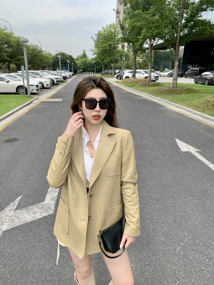 心上妹妹-浙江省·杭州市·滨江区-快手-自由模特 可接寄拍 主要风格是韩风，慵懒风和温柔气质风.包修图拍摄，出图快.感兴趣的商家可以联系我