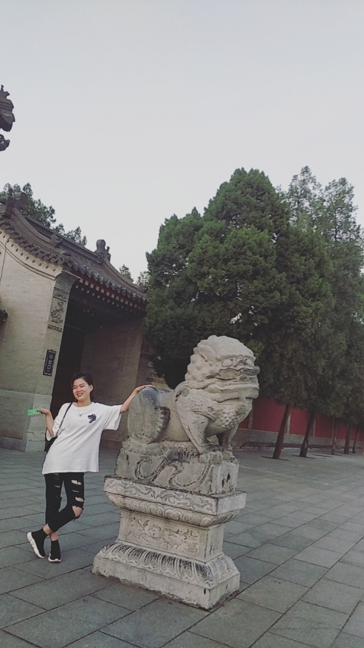 咕噜咕噜-陕西省·西安市·新城区-抖音微博知乎***快手B站-新人一个 自由职业 爱好跳舞 唱歌 也会偶尔发抖音短视频 买家秀模特都可