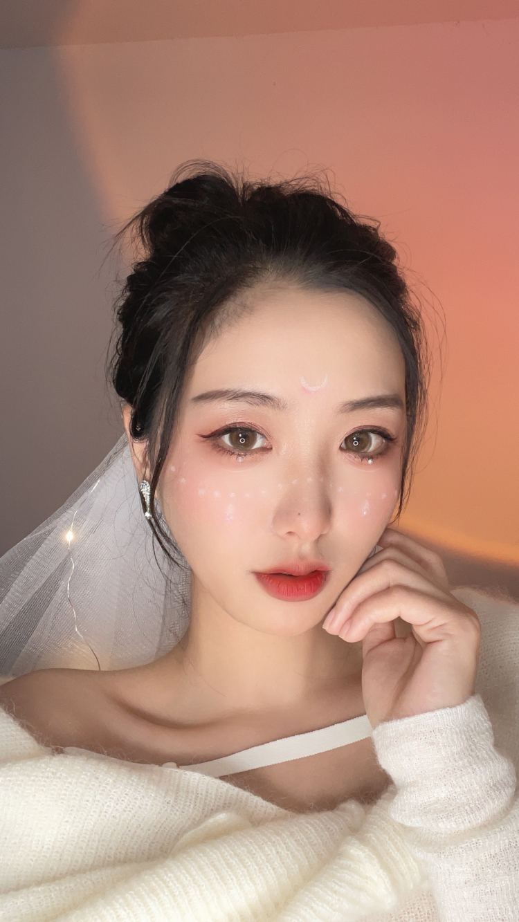 A 米修米修💕-浙江省·金华市·磐安县-微博 抖音 *** -接寄拍 有寄拍经验 淘宝拍图经验 微博粉丝6000 + 高级ins 风 韩风 各类饰品 首饰