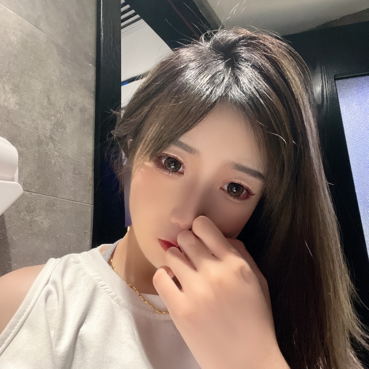 牛马小鑫_TAT-山西省·太原市·小店区-快手 wyxinr11-接各种寄拍,衣服,饰品,包包,鞋子,可拍各种网图 出片快 高清图!!!!