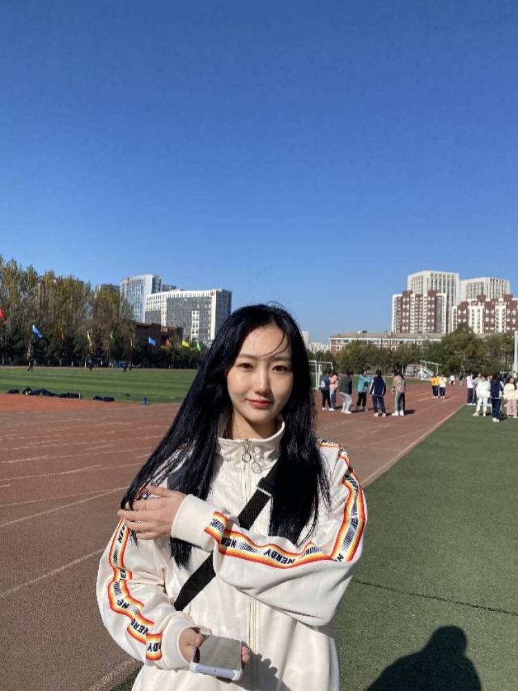 哇哒西蛙-吉林省·长春市·南关区-抖音 快手-身高170,体重105斤。接寄拍(服装 包包 鞋 美瞳 都🉑 ),种草短视频。会拍照会p图。