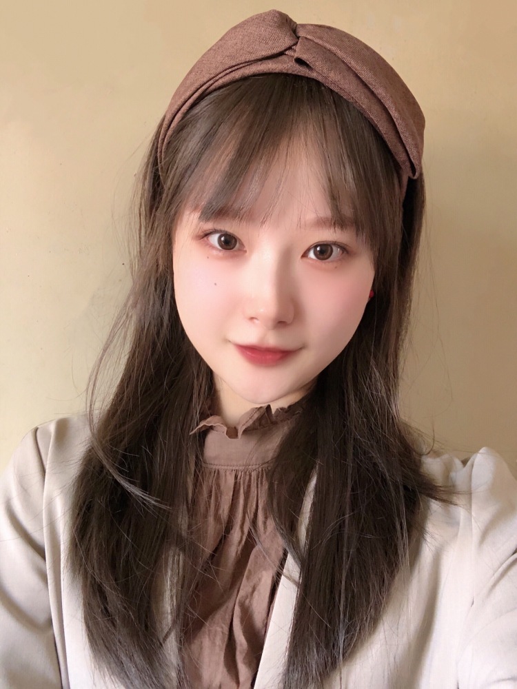 星星_-上海市·上海市·杨浦区-***-我擅长软文种草,***主要做的内容分享板块是:假发测评/发饰/敏肌产品的分享(包括美妆)