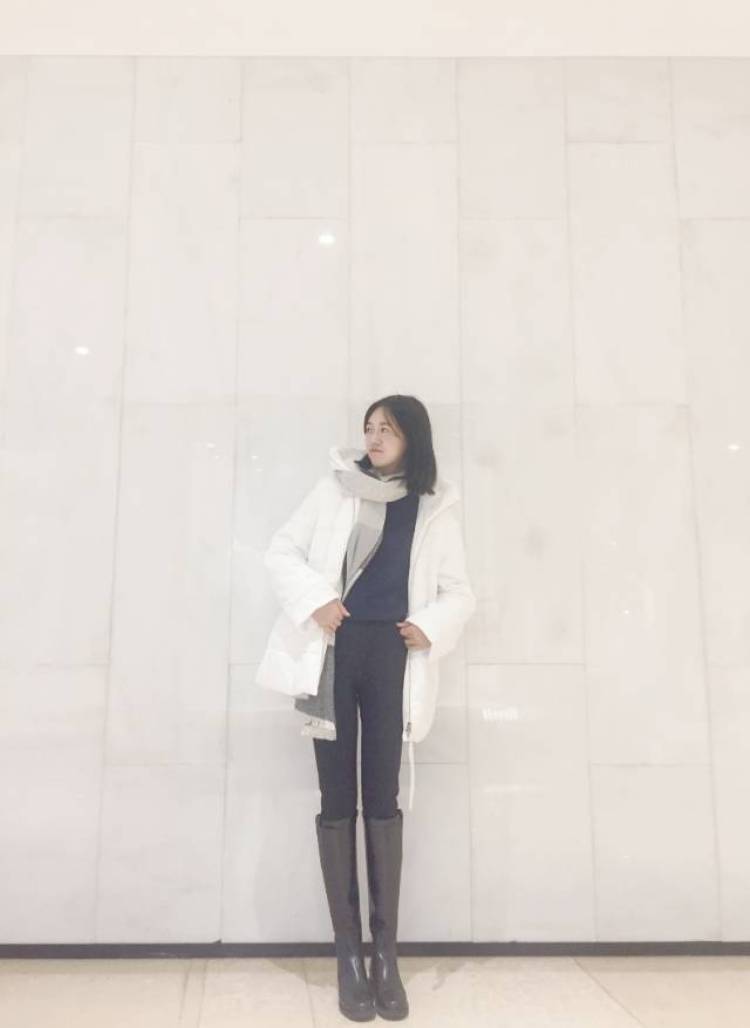 夏慕-贵州省·贵阳市·白云区--身高168cm,体重49kg,会拍照会批图,做事追求完美,细心,能驾驭任何风格。