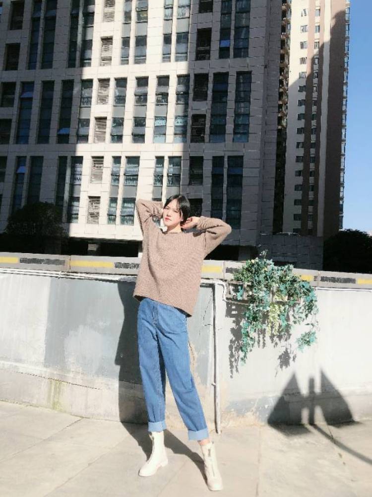 夏慕-贵州省·贵阳市·白云区--身高168cm,体重49kg,会拍照会批图,做事追求完美,细心,能驾驭任何风格。