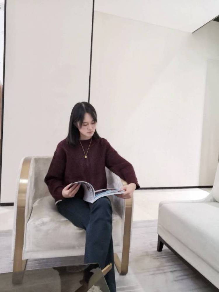 夏慕-贵州省·贵阳市·白云区--身高168cm,体重49kg,会拍照会批图,做事追求完美,细心,能驾驭任何风格。