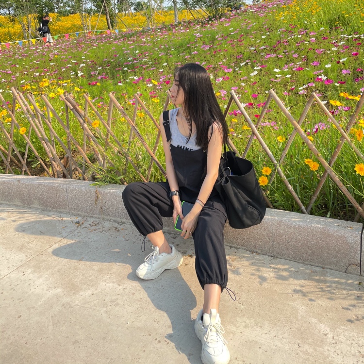 欢喜-山东省·青岛市·市北区-抖音微博***-身高166,体重97斤,黑色长发,喜欢佩戴饰品,平时喜欢拍照,会修图也会视频剪辑,
可以接受淘宝、拼多多、京东、1688等平台的服饰、饰品、家居产品的寄拍
