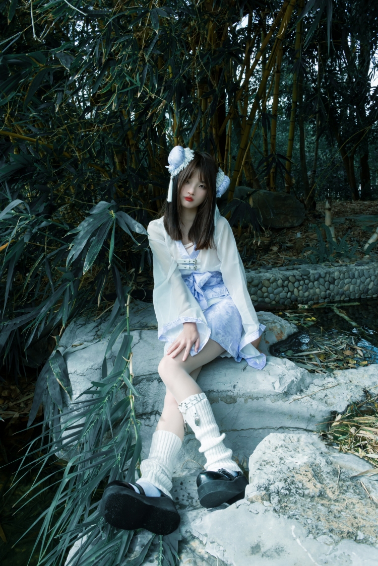可猫-广西壮族自治区·北海市·银海区-抖音 快手-①平时喜欢拍照
② 回简单的修图
③ 想接单 是个素人 但是会去尽力上最好的图
④什么风格都可以都想尝试 比较喜欢洛丽塔 jk 和可爱的