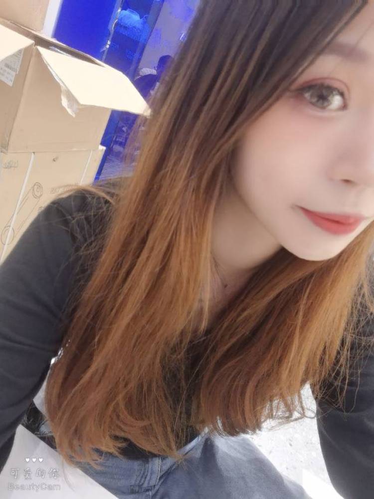 Heartache-广东省·汕头市·金平区--身高：176
体重：54㎏
目前在家接寄拍，会自己化妆，p图，图片都可拍，服装、饰品、鞋包、美妆都可。