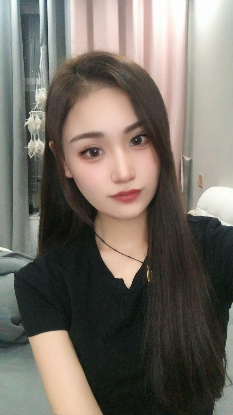 Y--河南省·郑州市·新密市--169/51 衣服鞋子包包都可以接寄拍  淘宝买家秀 能驾驭多种风格 礼仪模特专业，会拍照会p图。有需要联系ok