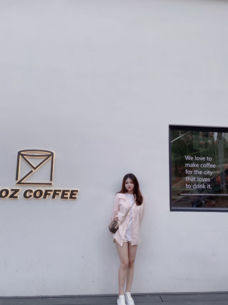 🎐 J-广东省·东莞市·长安镇--有做过主播,爱好精修p图,美妆,美瞳,衣服饰品等等都可以。在线接单,认真对待,速度完成