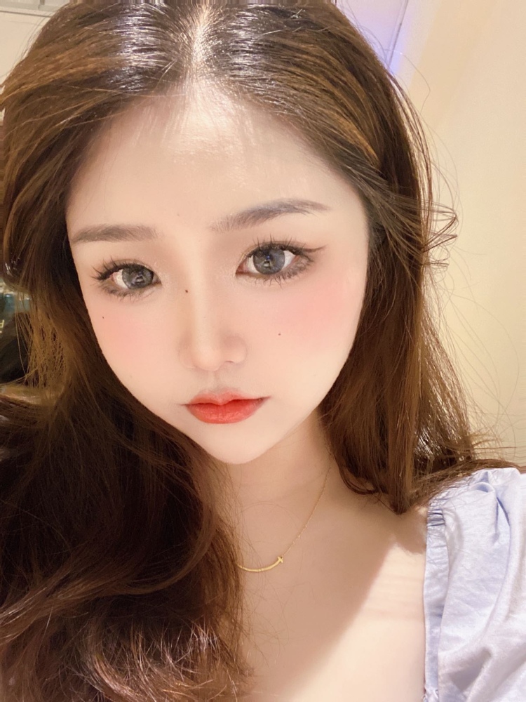 🎐 J-广东省·东莞市·长安镇--有做过主播，爱好精修p图，美妆，美瞳，衣服饰品等等都可以。在线接单，认真对待，速度完成