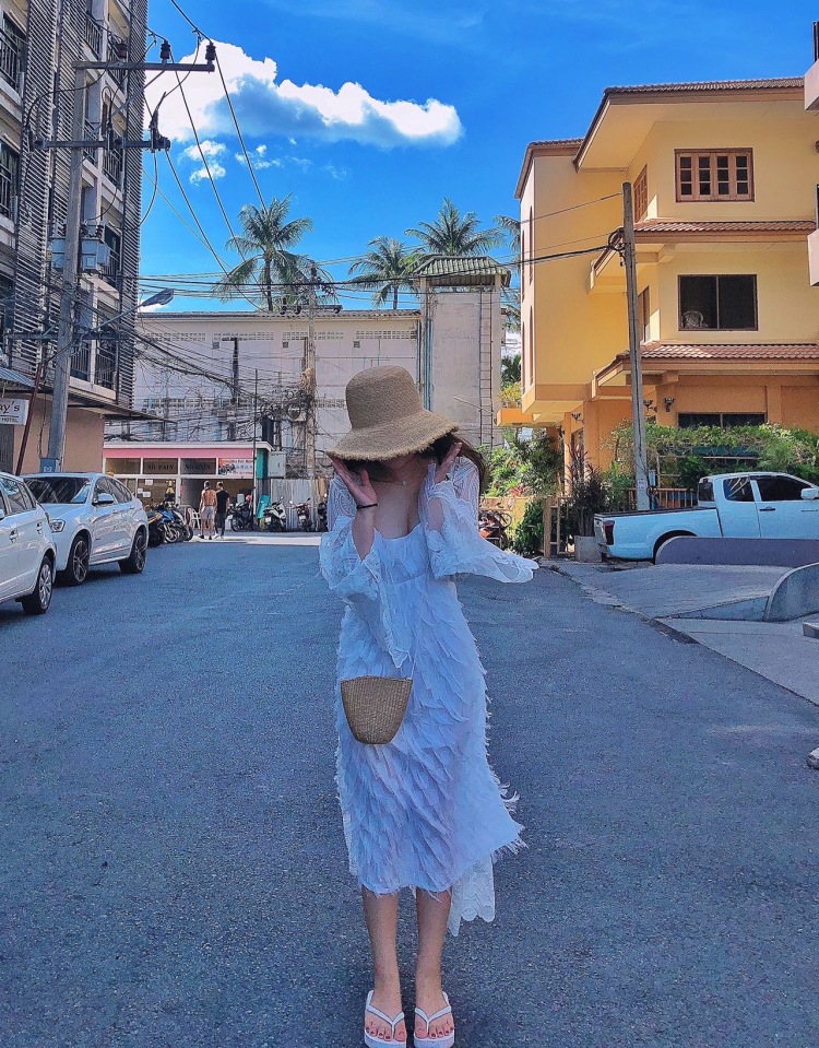 🎐 J-广东省·东莞市·长安镇--有做过主播，爱好精修p图，美妆，美瞳，衣服饰品等等都可以。在线接单，认真对待，速度完成