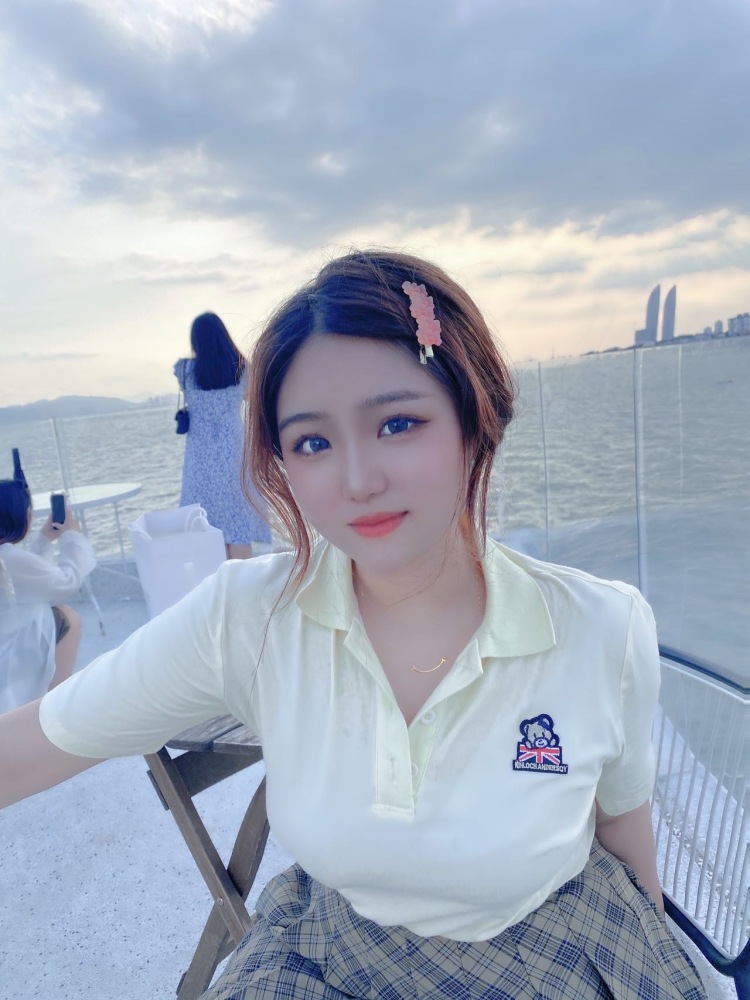 🎐 J-广东省·东莞市·长安镇--有做过主播，爱好精修p图，美妆，美瞳，衣服饰品等等都可以。在线接单，认真对待，速度完成