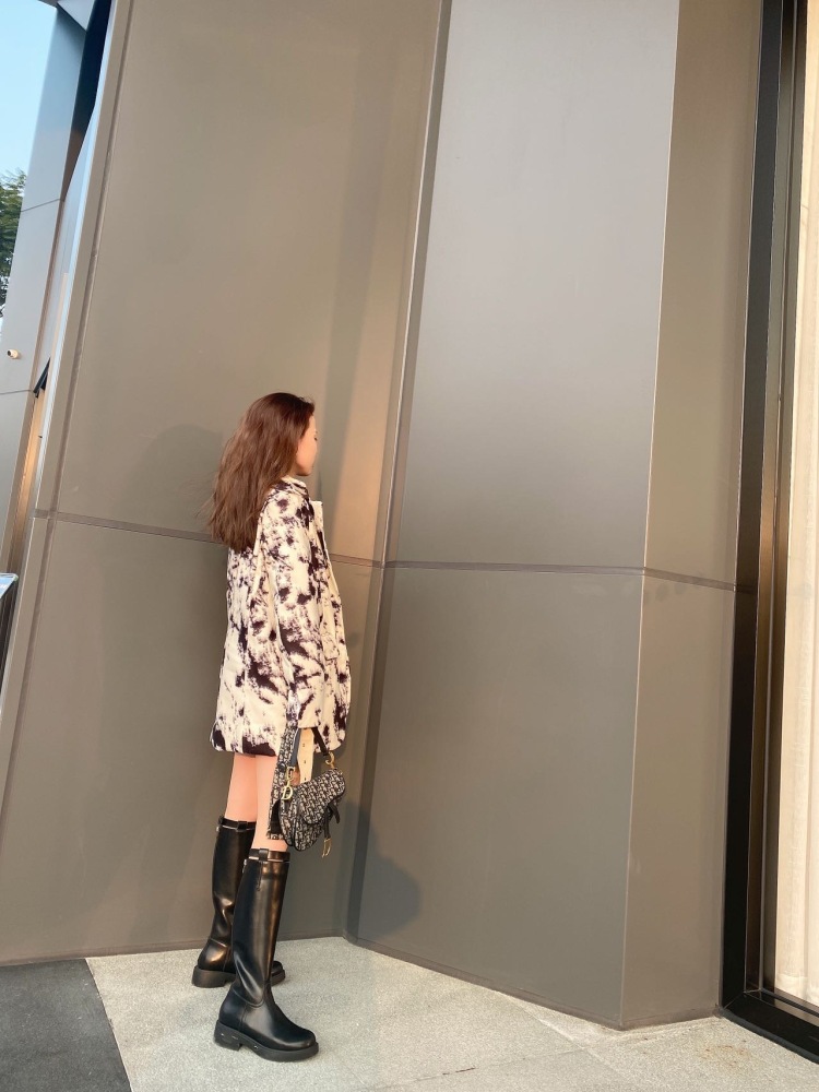 喵喵半仙儿~-四川省·成都市·青羊区--身高:165cm
体重:47kg
接衣服,包包,鞋子,饰品,美瞳都可😄